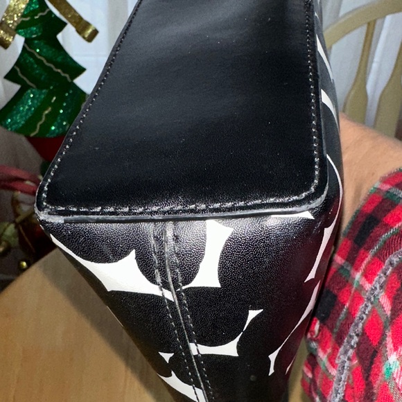 Kate Spade Black and White Floral Crossbody Bag - Picture 4 of 7